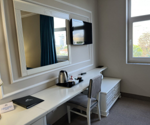 Standard room with pool-view